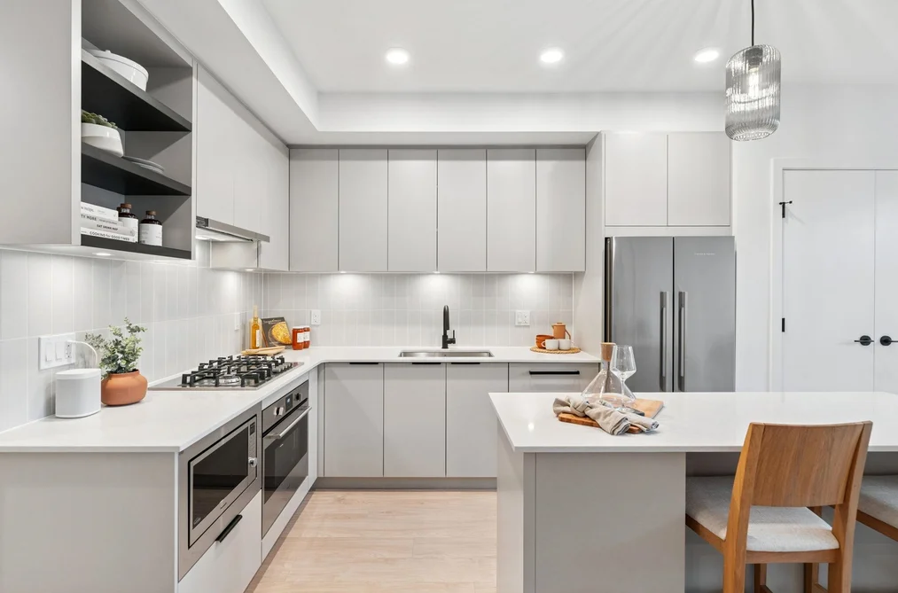 Condo for sale at 109 921 Grant Street Coquitlam British Columbia - MLS: R3147989