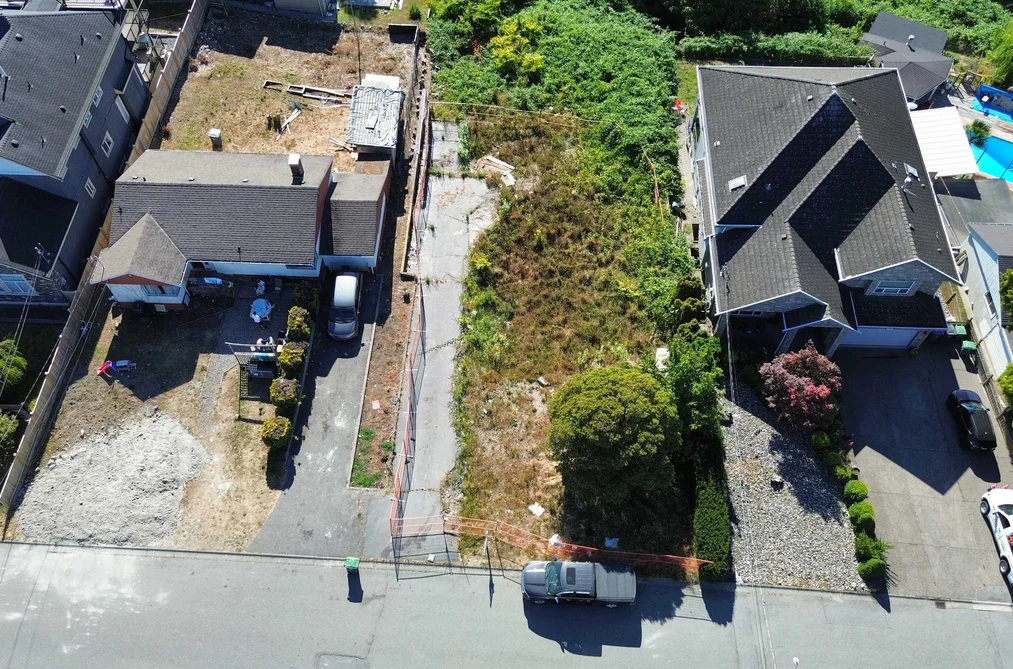 Property for sale at 10927 128a Street Surrey British Columbia - MLS: R3028630