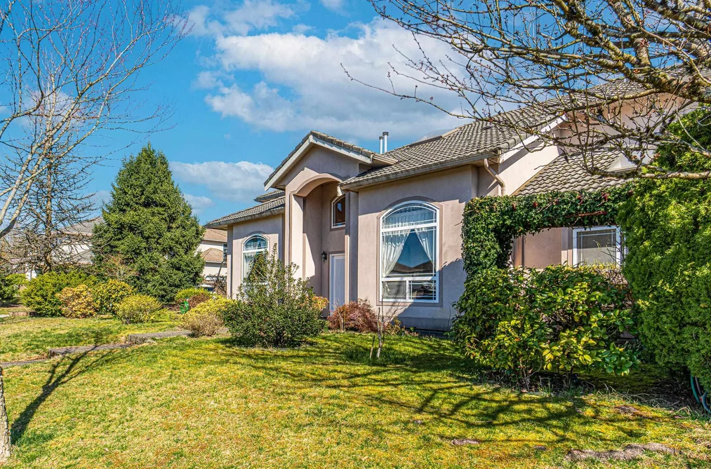 10970 155 STREET, Surrey BC V3R 0X6, Surrey BC — Residential for Sale - Photo 2
