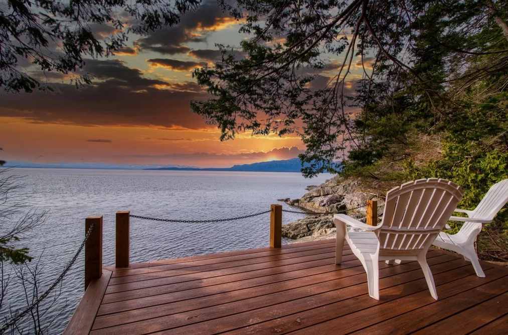 House for sale at 10991- 10993 Sunshine Coast Highway Halfmoon Bay British Columbia - MLS: R3088673