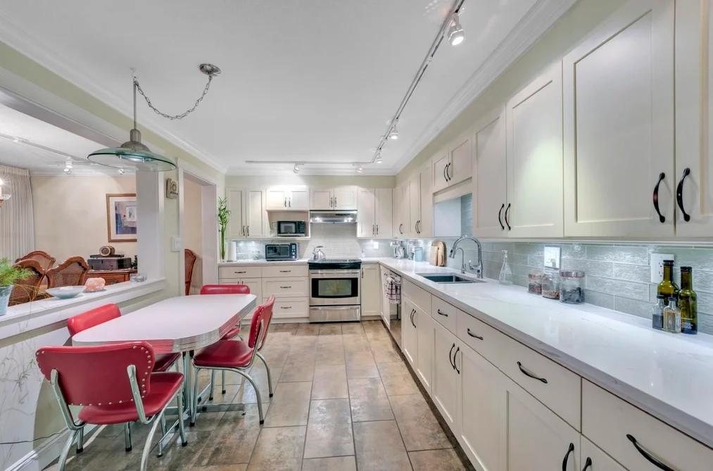 Condo for sale at 109b 1210 Quayside Drive New Westminster British Columbia - MLS: R3102595