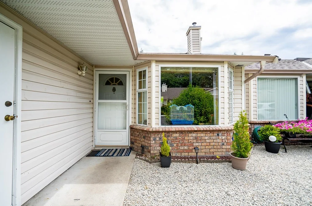 11 12049 217TH STREET, Maple Ridge BC V2X 5L2, Maple Ridge BC — Residential for Sale — Photo 2 of 25
