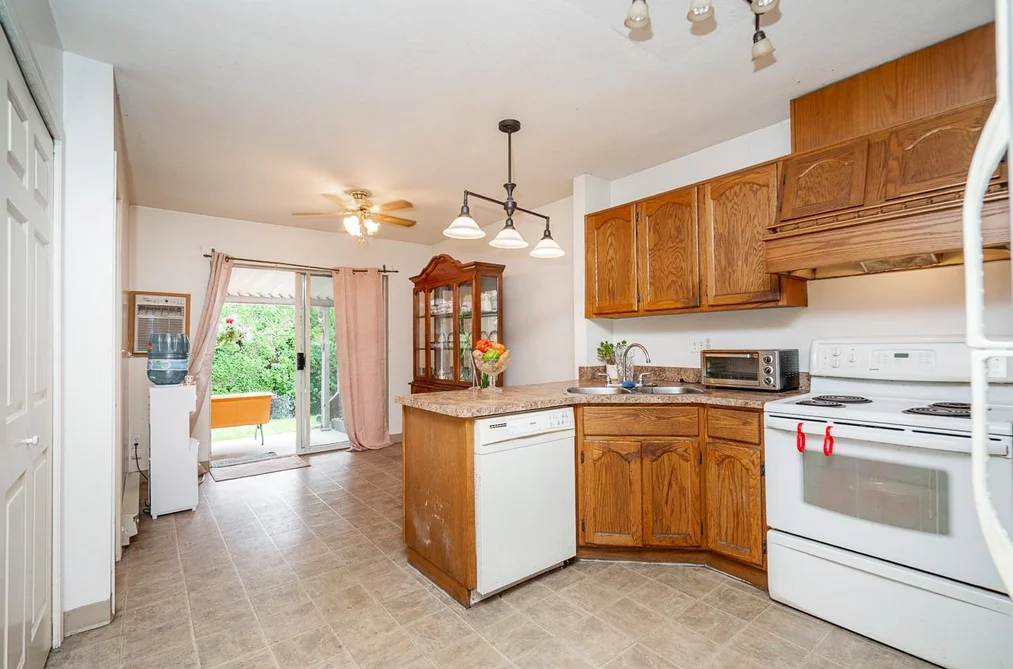 11 12049 217TH STREET, Maple Ridge BC V2X 5L2, Maple Ridge BC — Residential for Sale — Photo 8 of 25
