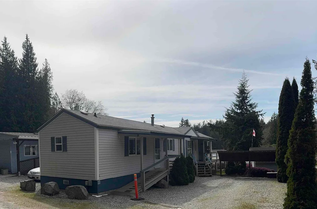 Manufactured Home for sale at 11 12793 Madeira Park Road Madeira Park British Columbia - MLS: R2988275