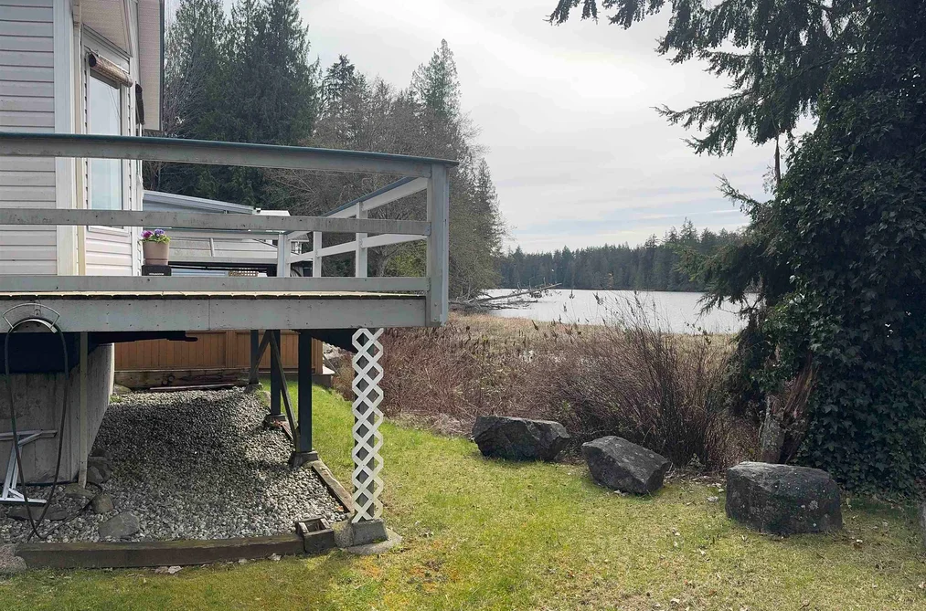 11 12793 MADEIRA PARK ROAD, Madeira Park BC V0N 2H1, Madeira Park BC — Residential for Sale - Photo 2