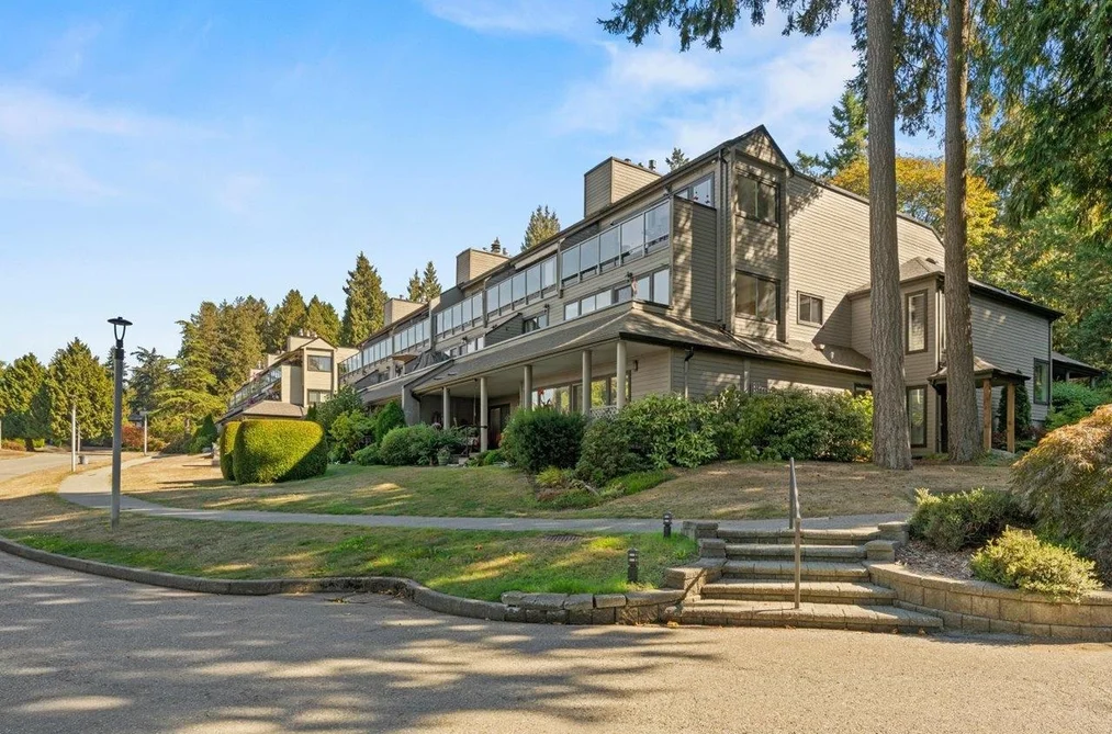 Condo for sale at 11 14025 Nico Wynd Place Surrey British Columbia - MLS: R3168886