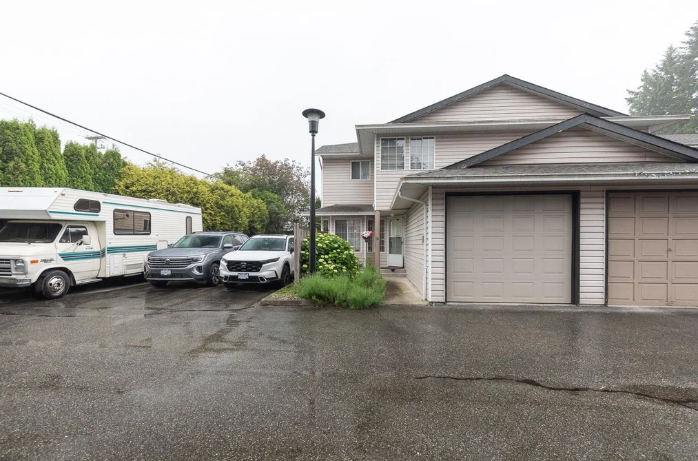 Townhouse for sale at 11 21541 Mayo Place Maple Ridge British Columbia - MLS: R3130985