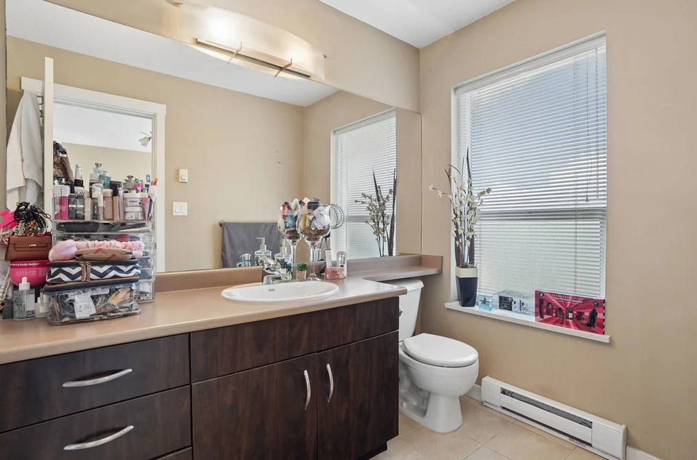 11 22380 SHARPE AVENUE, Richmond BC V6V 0A1, Richmond BC — Residential for Sale — Photo 11 of 35