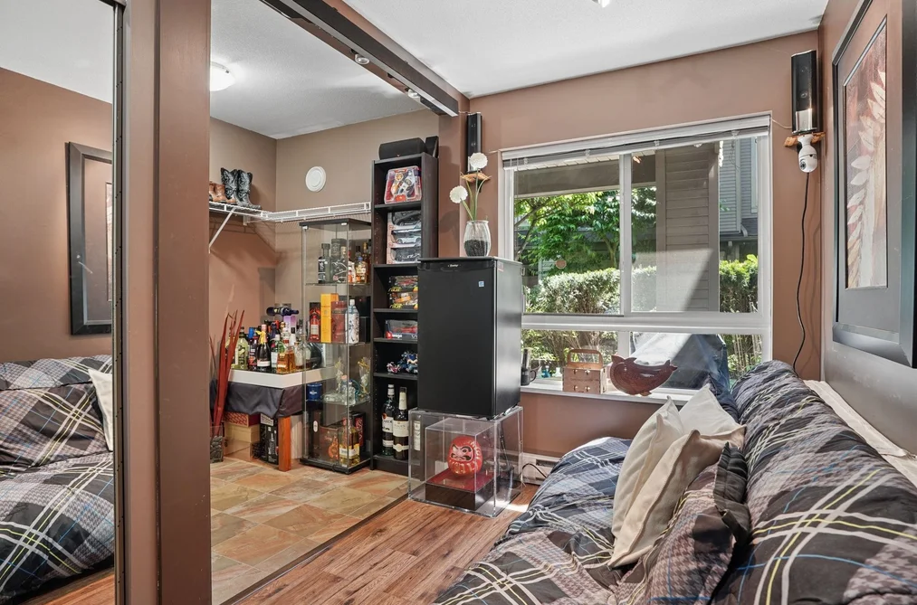 11 22380 SHARPE AVENUE, Richmond BC V6V 0A1, Richmond BC — Residential for Sale — Photo 4 of 35