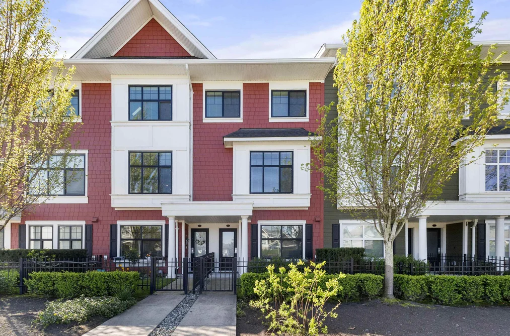 Townhouse for sale at 11 27735 Roundhouse Drive Abbotsford British Columbia - MLS: R3124167