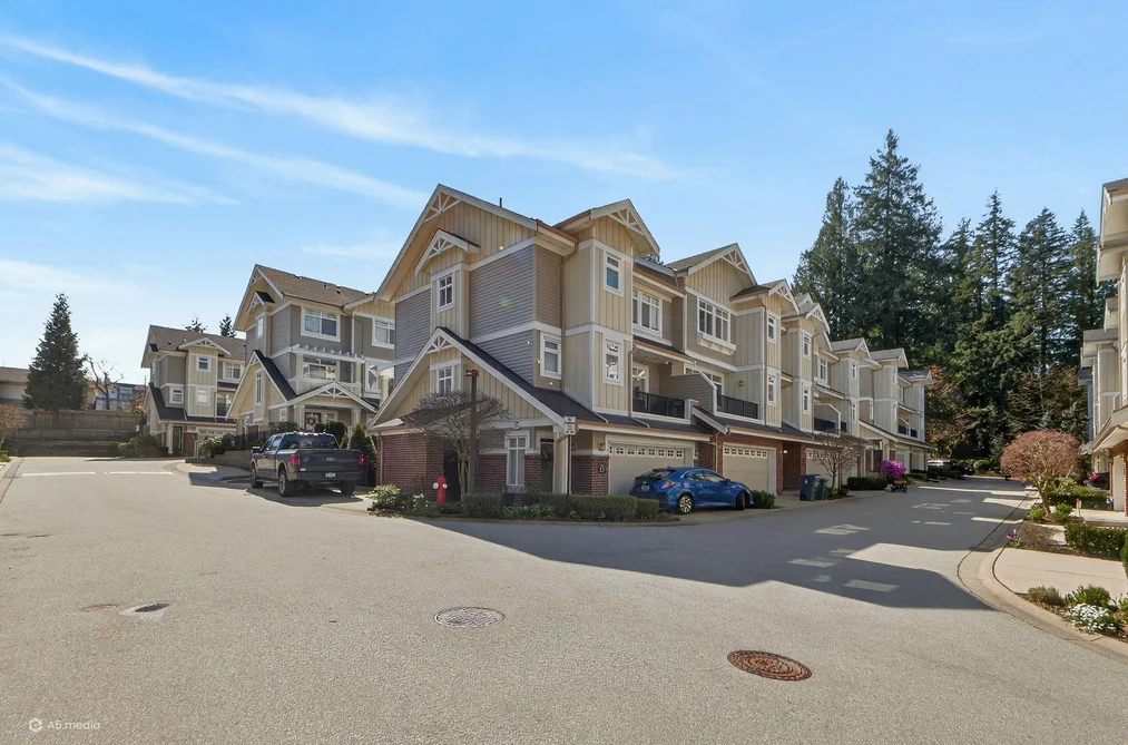 11 2925 KING GEORGE BOULEVARD, Surrey BC V4P 1B8, Surrey BC — Residential for Sale - Photo 2