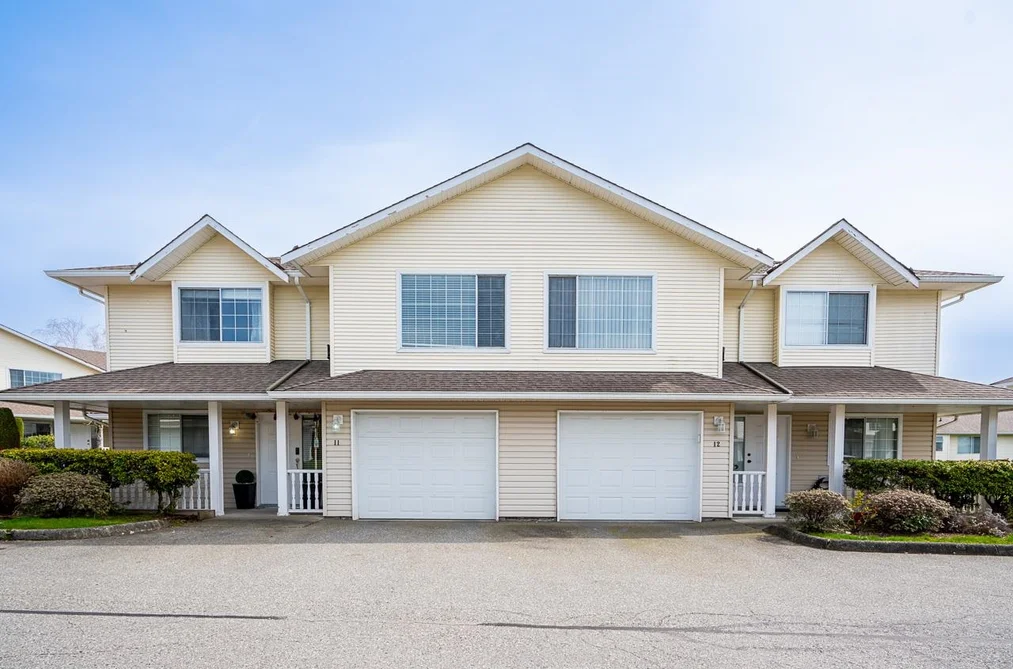 Townhouse for sale at 11 31255 Upper Maclure Road Abbotsford British Columbia - MLS: R3106033
