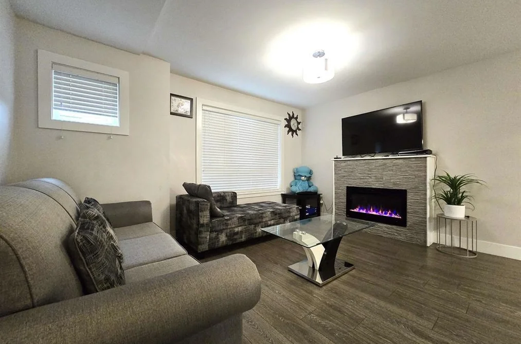 11 32138 GEORGE FERGUSON WAY, Abbotsford BC V2T 2K6, Abbotsford BC — Residential for Sale - Photo 2