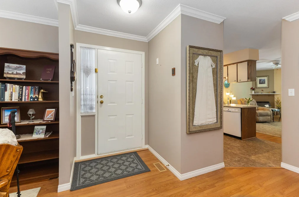 11 33020 MACLURE ROAD, Abbotsford BC V2S 7J6, Abbotsford BC — Residential for Sale - Photo 2