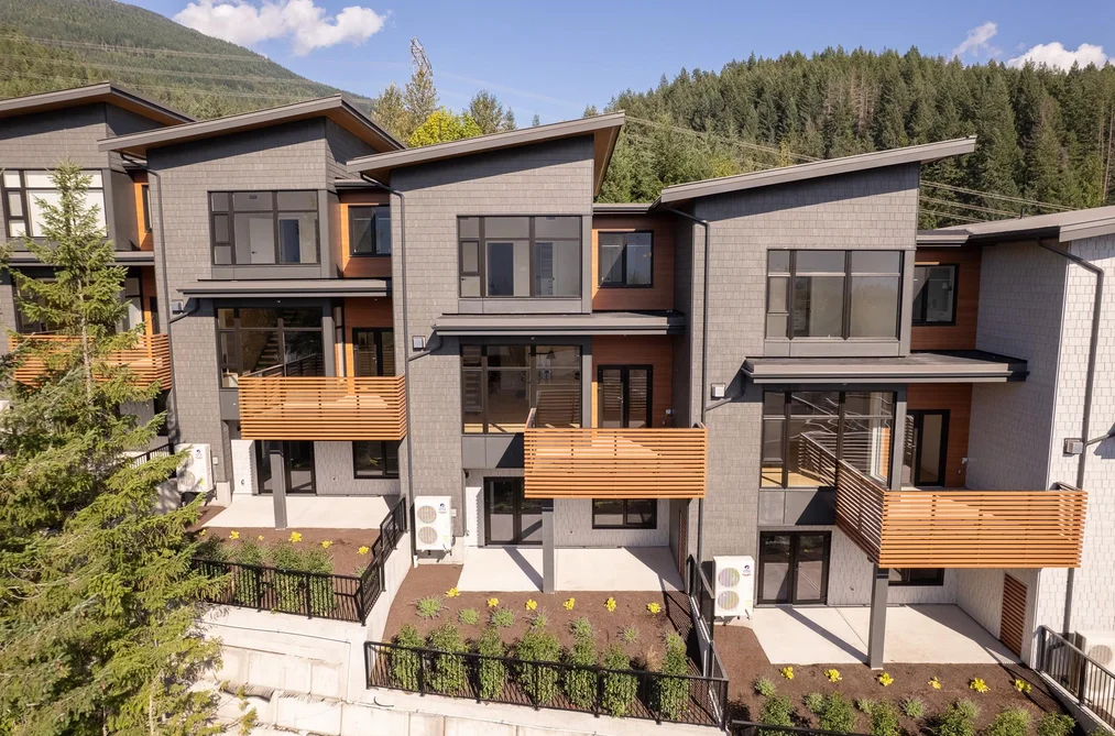 Townhouse for sale at 11 3407 Mamquam Road Squamish British Columbia - MLS: R3079235