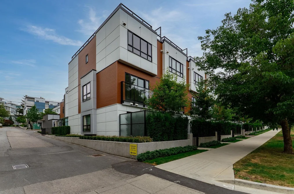 Townhouse for sale at 11 520 W 28th Avenue Vancouver British Columbia - MLS: R3140736