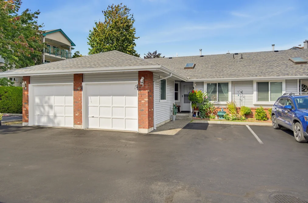 Townhouse for sale at 11 5365 205 Street Langley British Columbia - MLS: R3163112