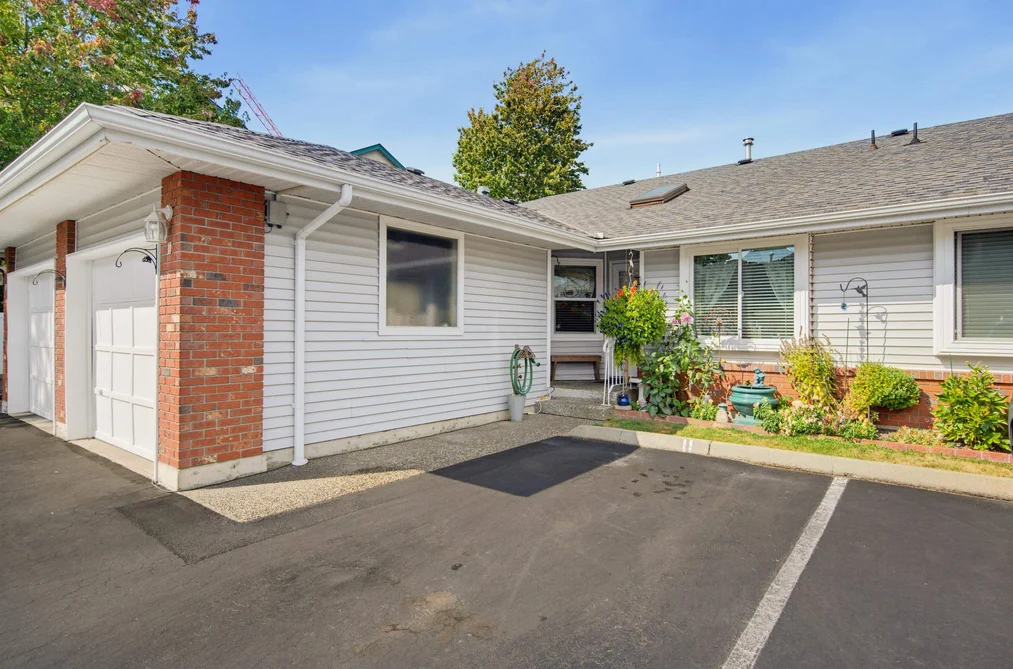 11-5365 205 Street, Langley, BC - Townhouse for Sale - Photo 4 of 35