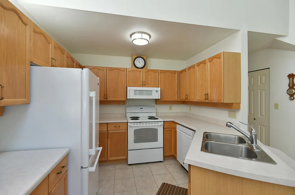 11 5761 WHARF AVENUE, Sechelt BC V0N 3A0, Sechelt BC — Residential for Sale - Photo 7