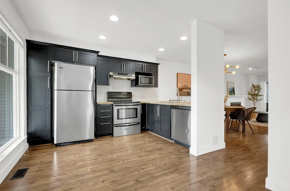 11-6555 192A Street, Surrey, BC - Townhouse for Sale - Photo 6 of 28 11-6555 192A Street, Surrey, BC - Townhouse for Sale - Photo 6 of 28