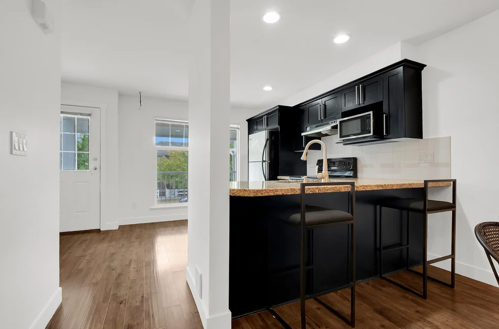 11-6555 192A Street, Surrey, BC - Townhouse for Sale - Photo 8 of 28 11-6555 192A Street, Surrey, BC - Townhouse for Sale - Photo 8 of 28