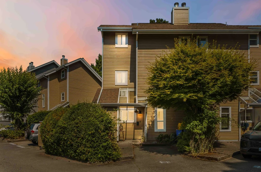 Townhouse for sale at 11 7400 Minoru Boulevard Richmond British Columbia - MLS: R3149754