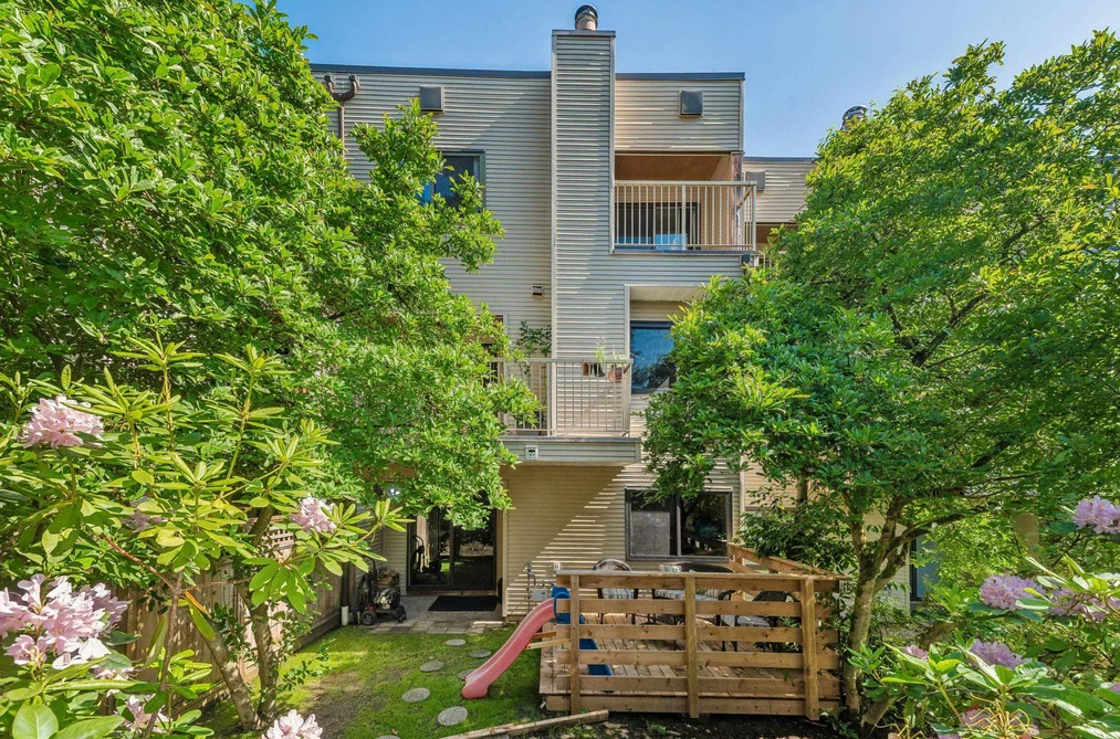 Townhouse for sale at 110 1210 Falcon Drive Coquitlam British Columbia - MLS: R3131345