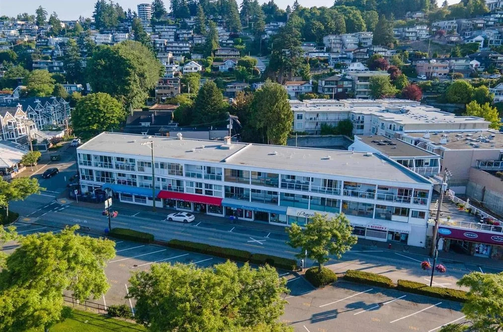 110 14881 MARINE DRIVE, White Rock BC V4B 1C2, White Rock BC — Residential for Sale - Photo 2