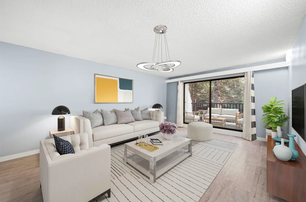 Condo for sale at 110 15238 100 Avenue Surrey British Columbia - MLS: R3085366