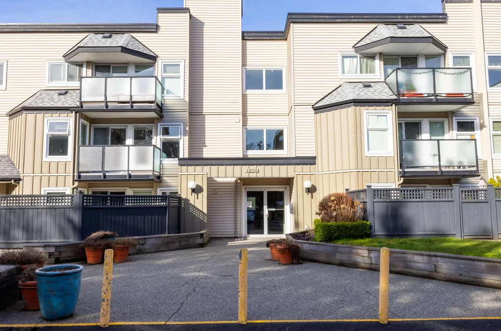 110 1850 E SOUTHMERE CRESCENT, Surrey BC V4A 6Y6, Surrey BC — Residential for Sale - Photo 3