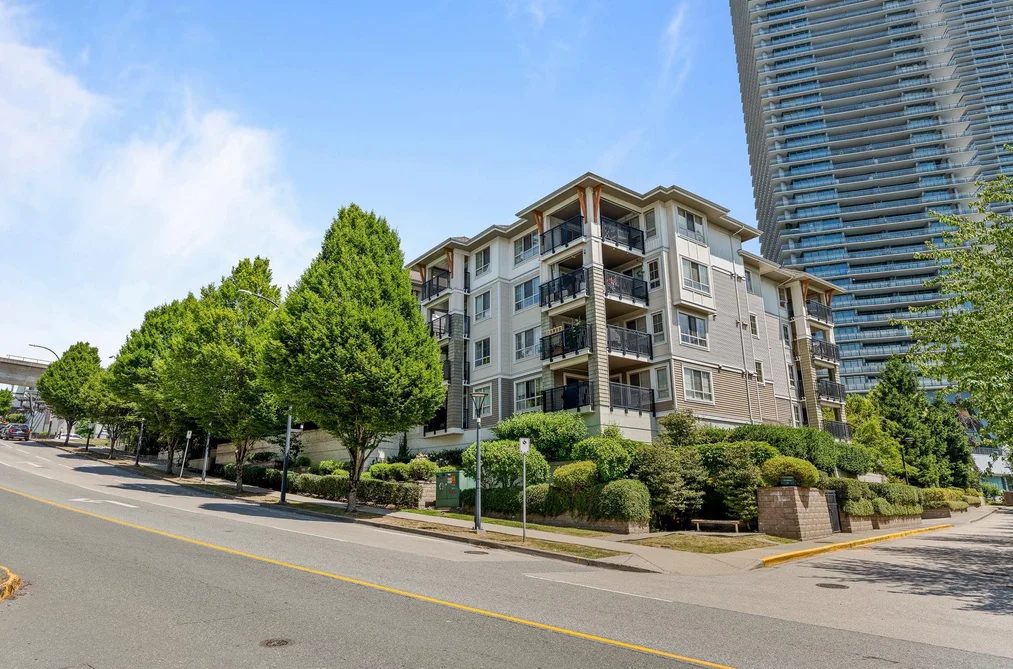 Condo for sale at 110 2088 Beta Avenue Burnaby British Columbia - MLS: R3140395