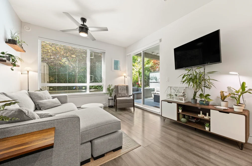 Condo for sale at 110 2382 Atkins Avenue Port Coquitlam British Columbia - MLS: R3144026