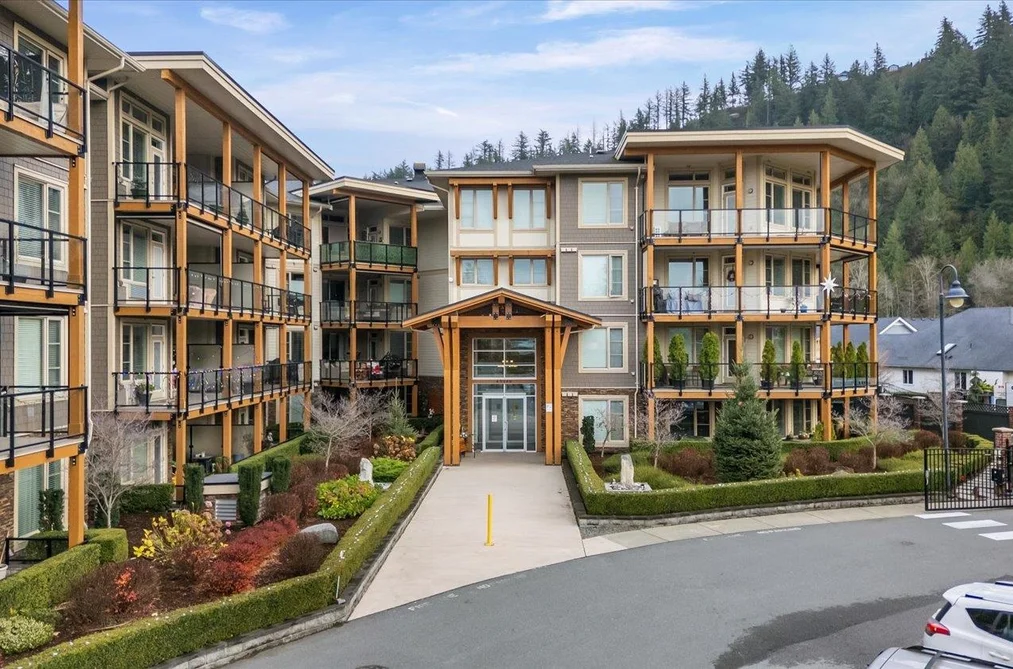 Condo for sale at 110 45746 Keith Wilson Road Chilliwack British Columbia - MLS: R3073945