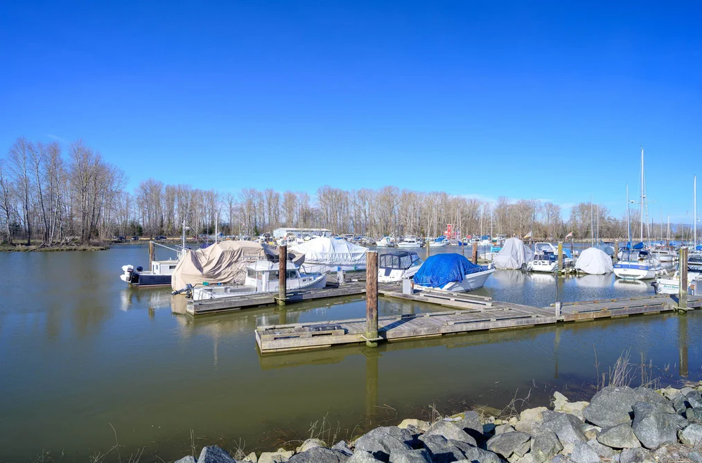 Condo for sale at 110 4803 48 Avenue Delta British Columbia - MLS: R3113035