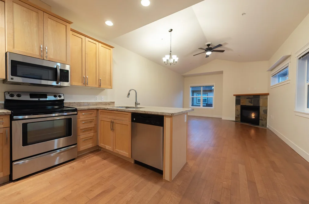 110 518 SHAW ROAD, Gibsons BC V0N 1V8, Gibsons BC — Residential for Sale - Photo 3