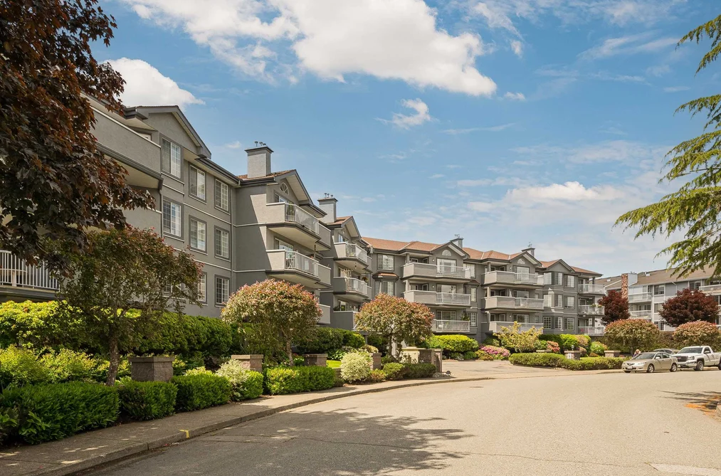 Condo for sale at 110 5375 205 Street Langley British Columbia - MLS: R3155601