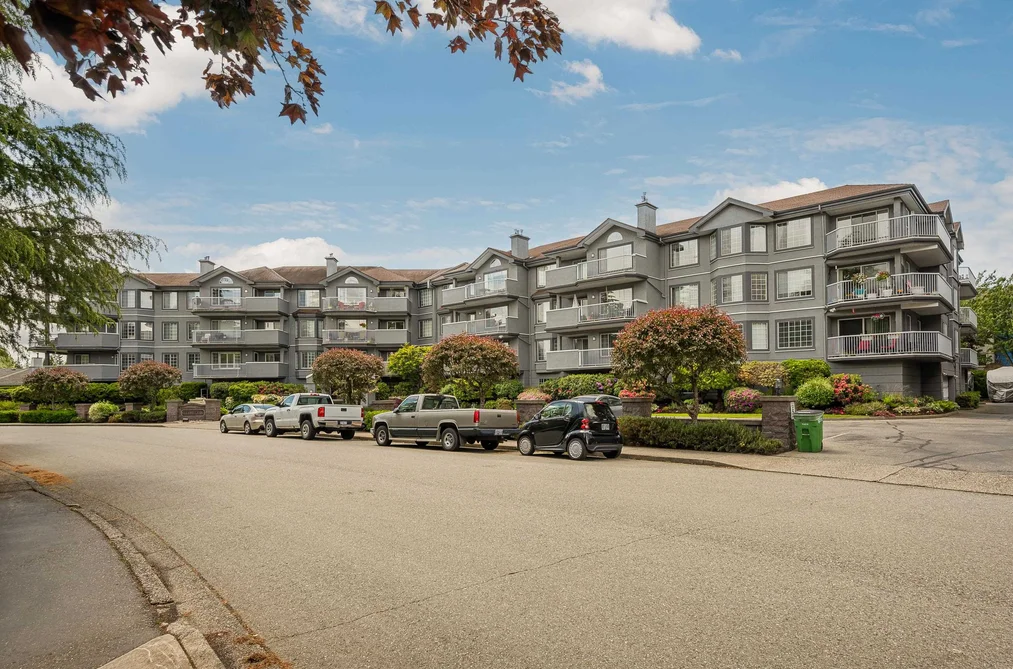 Condo for sale at 110 5375 205 Street Langley British Columbia - MLS: R3097975