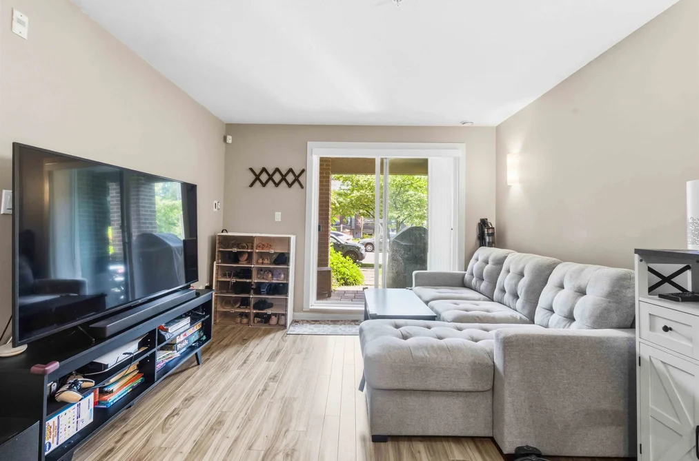 110 5889 IRMIN STREET, Burnaby, BC — Residential for Sale — Photo 11 of 29