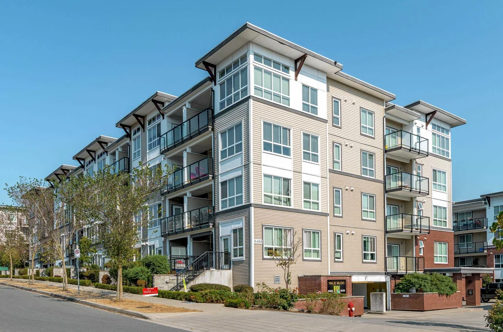 110 - 6468 195A Street, Surrey, BC - MLS: R3179704 - Photo 1 110 - 6468 195A Street, Surrey, BC - MLS: R3179704 - Photo 1