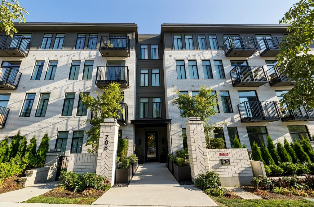 Condo for sale at 110 708 Edgar Avenue Coquitlam British Columbia - MLS: R3077260