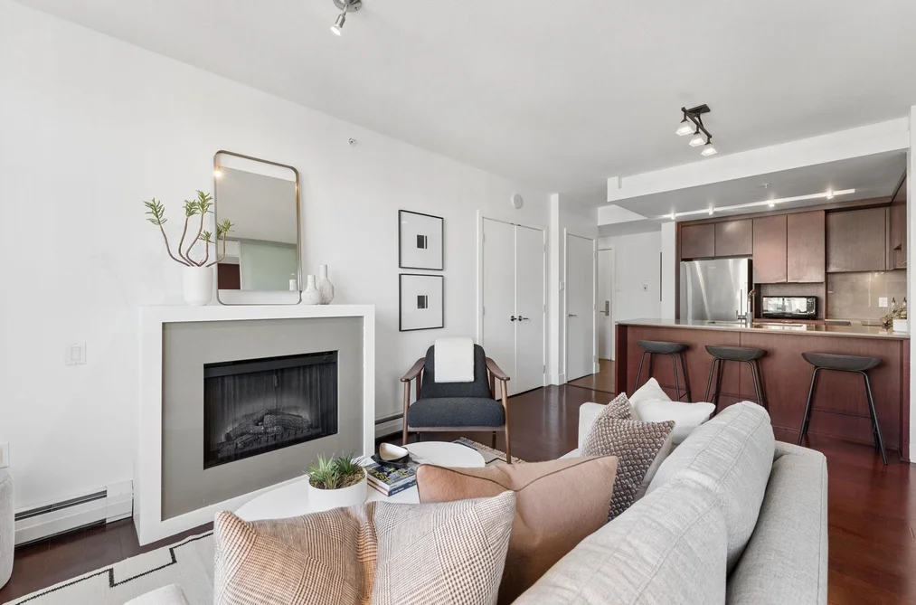 158 W 13th St Unit 1101, North Vancouver, BC - MLS: R3177649