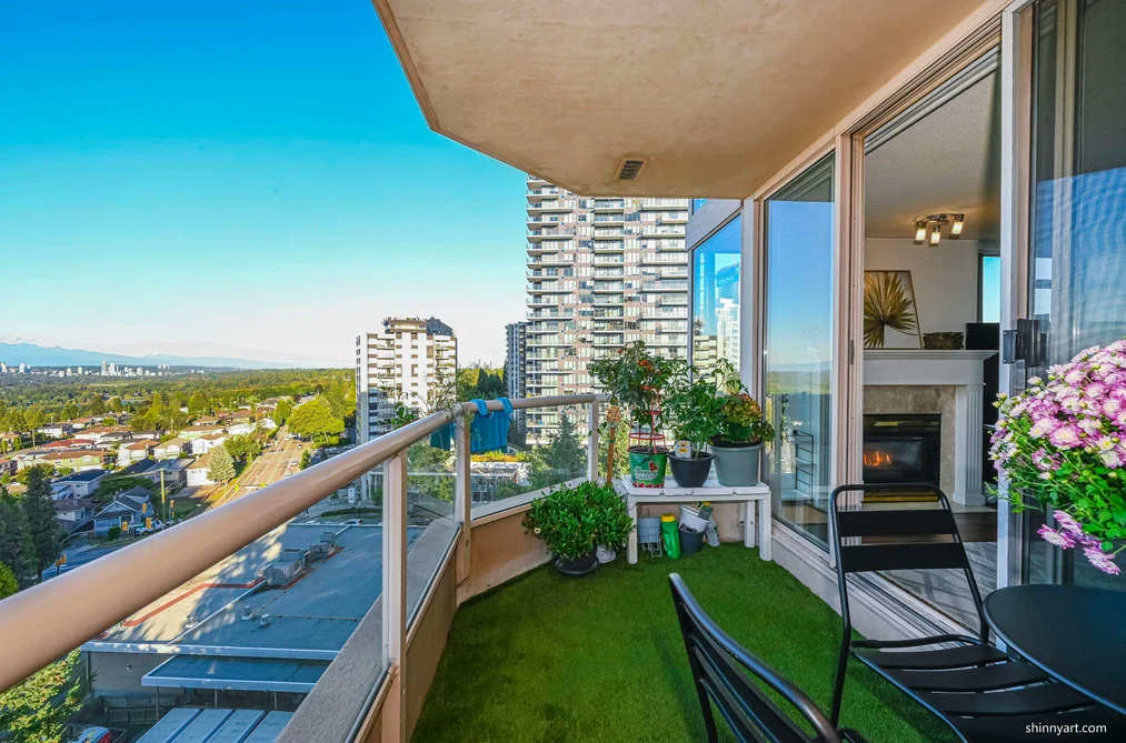 Condo for sale at 1101 4689 Hazel Street Burnaby British Columbia - MLS: R3116904