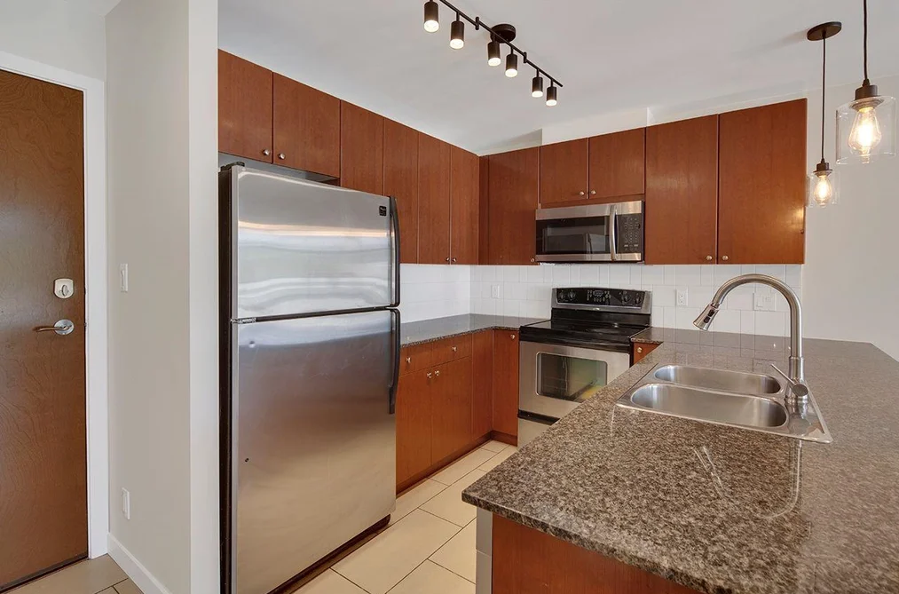 1101 610 VICTORIA STREET, New Westminster BC V3M 0A5, New Westminster BC — Residential for Sale — Photo 14 of 39