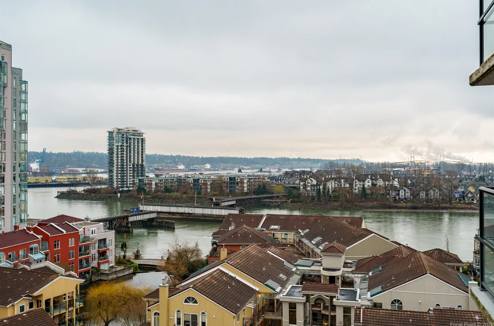 1102 1 RENAISSANCE SQUARE, New Westminster BC V3M 0B6, New Westminster BC — Residential for Sale - Photo 2