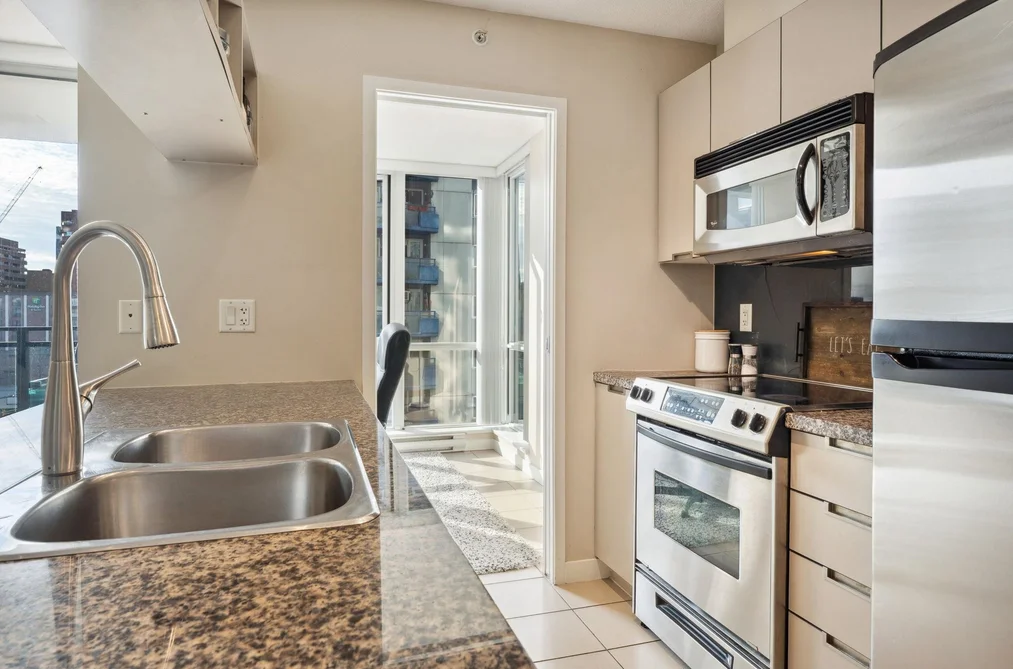 1102 1082 SEYMOUR STREET, Vancouver, BC — Residential for Sale — Photo 13 of 28