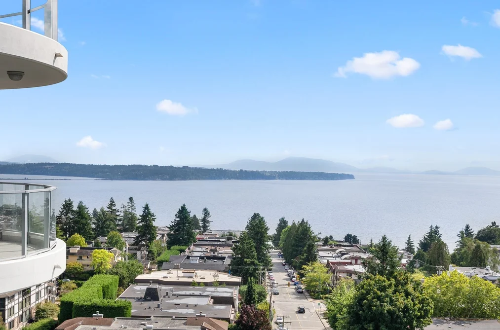 Condo for sale at 1102 1500 Martin Street White Rock British Columbia - MLS: R3074394