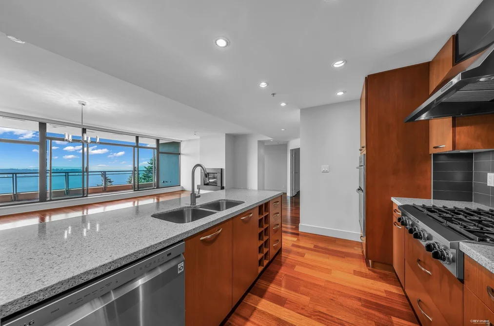 1102 3355 CYPRESS PLACE, West Vancouver BC V7S 3J9, West Vancouver BC — Residential for Sale - Photo 2