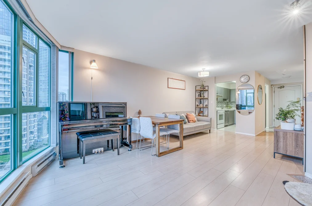 1102 5899 WILSON AVENUE, Burnaby BC V5H 4R9, Burnaby BC — Residential for Sale - Photo 3