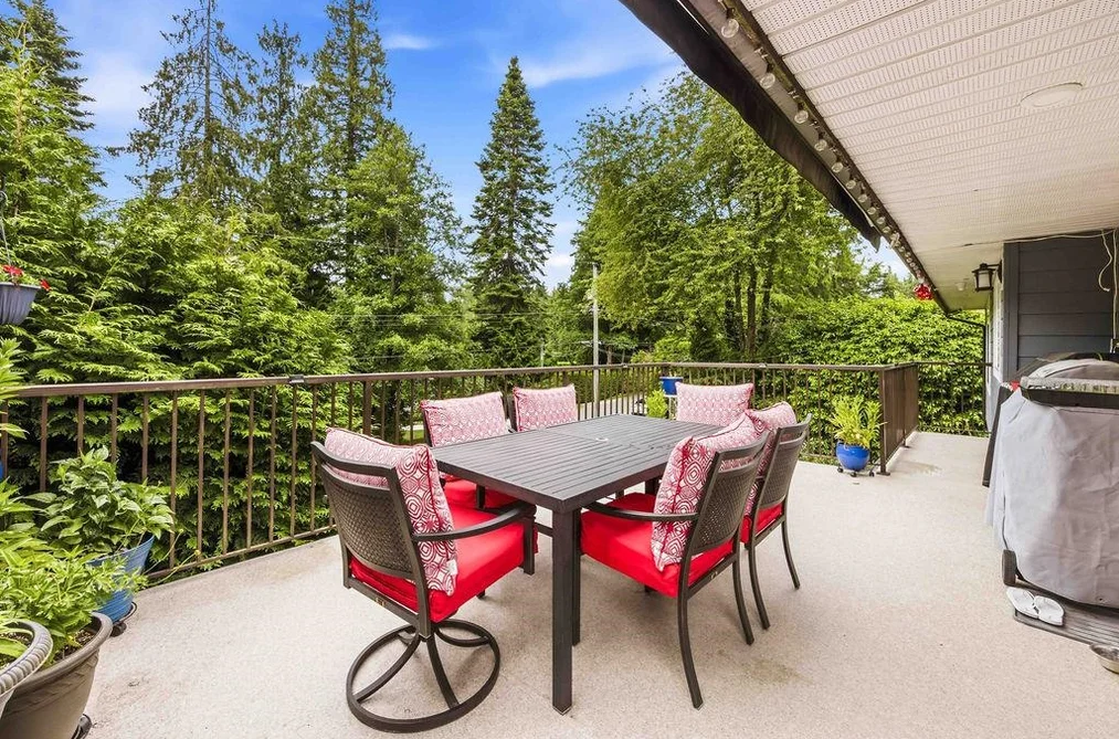 1102 GRANDVIEW ROAD, Gibsons BC V0N 1V3, Gibsons BC — Residential for Sale — Photo 19 of 37