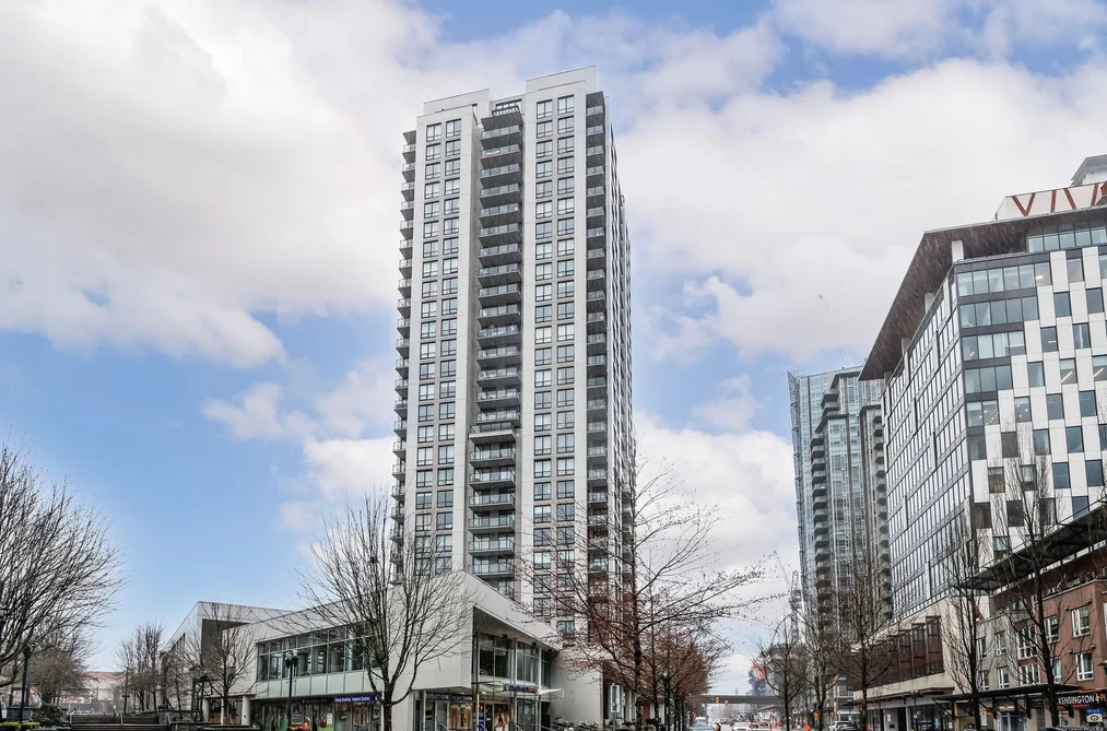 Condo for sale at 1103 2979 Glen Drive Coquitlam British Columbia - MLS: R3106230